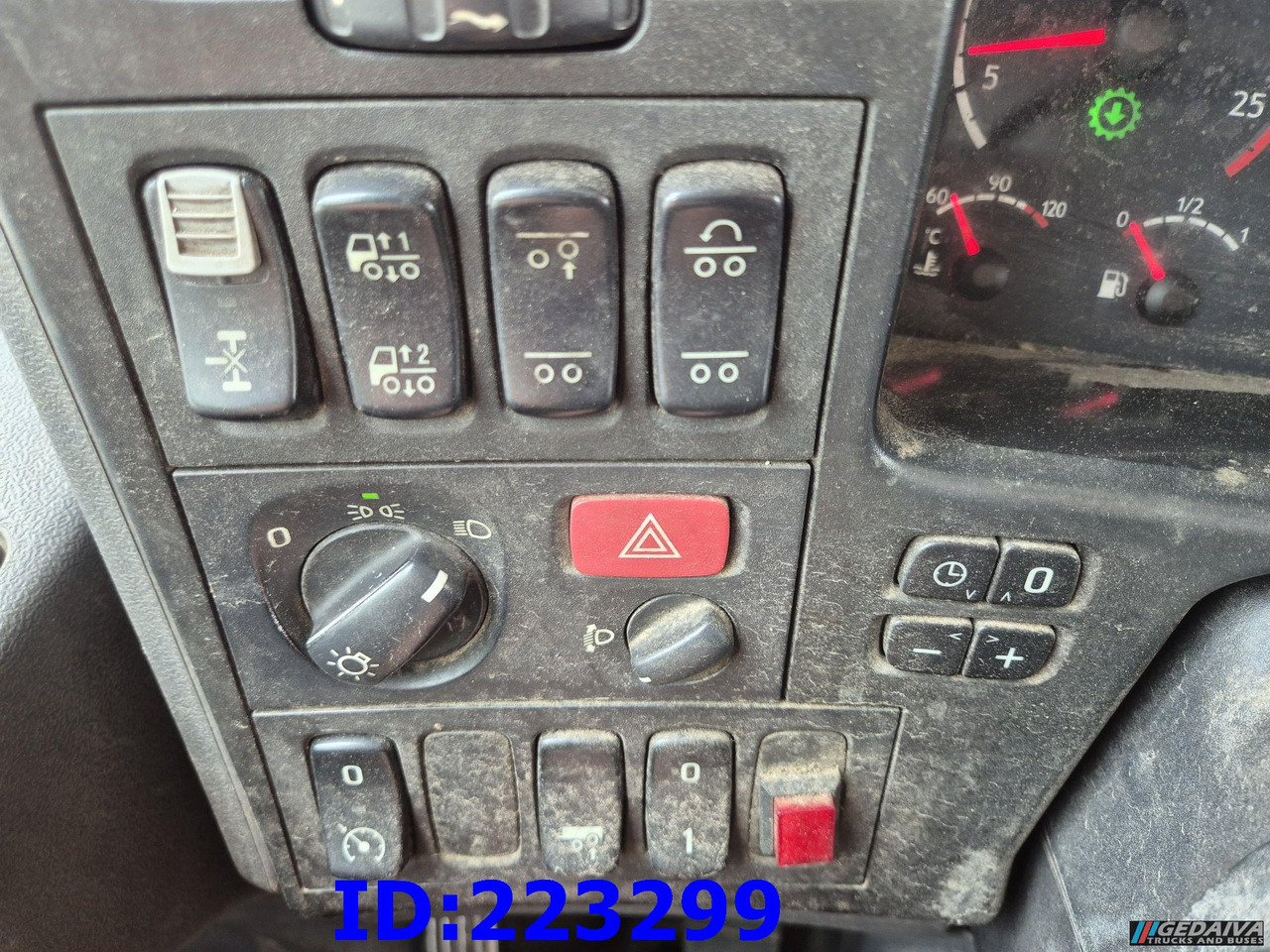 Tractor head SCANIA R420 6x2 MANUAL: gambar 12