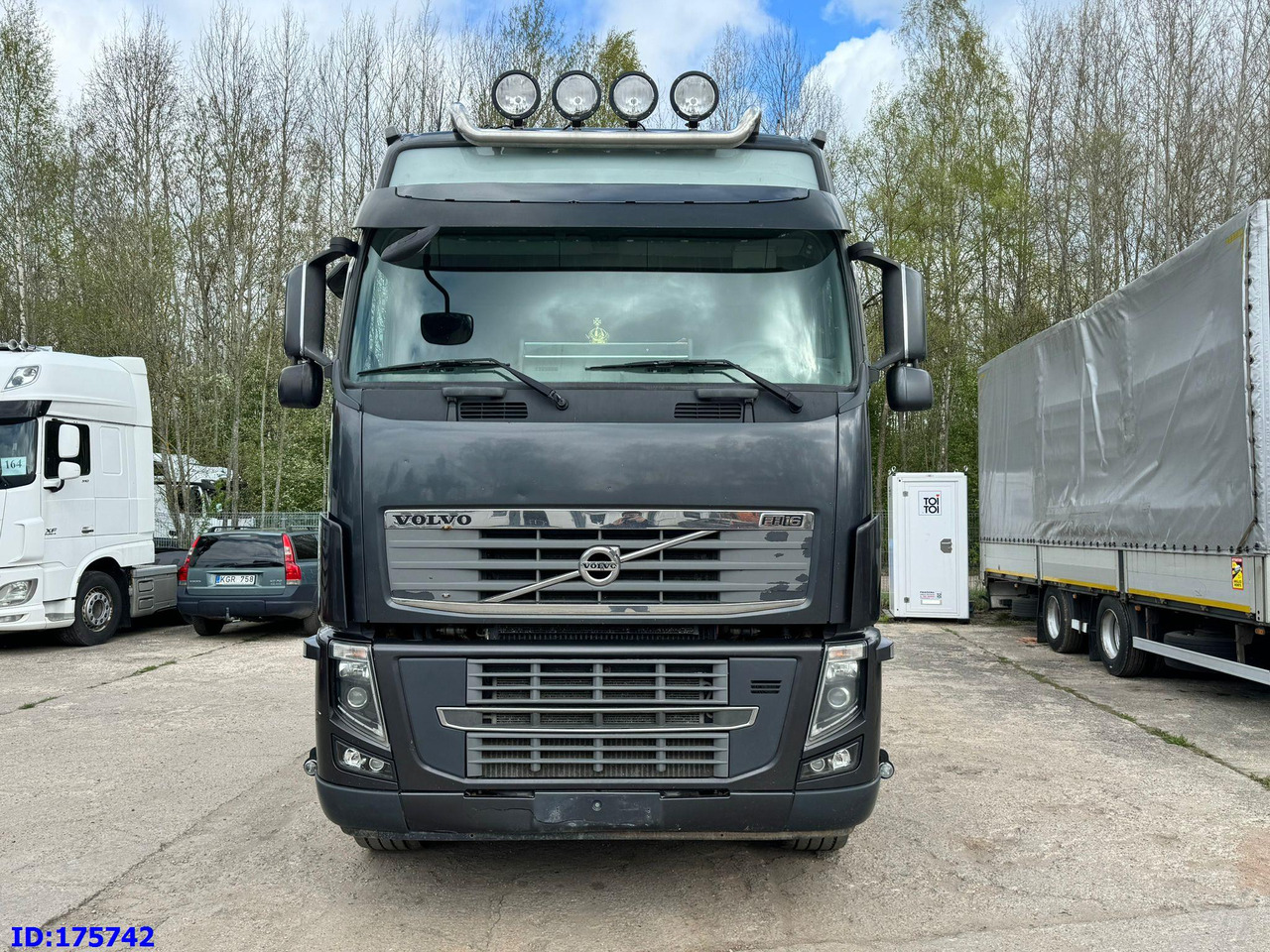 VOLVO FH16 660HP 8x4 - Tractor head: gambar 2 VOLVO FH16 660HP 8x4 - Tractor head: gambar 2