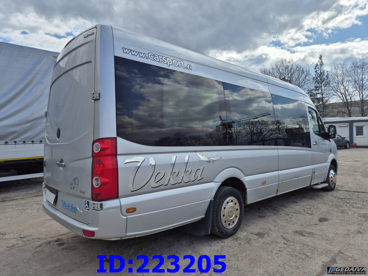 VOLKSWAGEN Crafter VIP - 17-seats - Euro5 - Bus pariwisata: gambar 5 VOLKSWAGEN Crafter VIP - 17-seats - Euro5 - Bus pariwisata: gambar 5