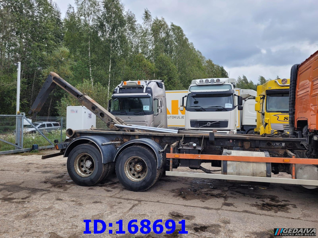 VOLVO FH12 380HP 6x2 10tyre Hook Tipper - Hook lift: gambar 5 VOLVO FH12 380HP 6x2 10tyre Hook Tipper - Hook lift: gambar 5
