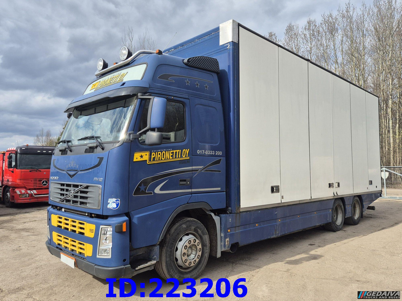 VOLVO FH12 420HP 6x2 - Truk isotermal: gambar 1 VOLVO FH12 420HP 6x2 - Truk isotermal: gambar 1