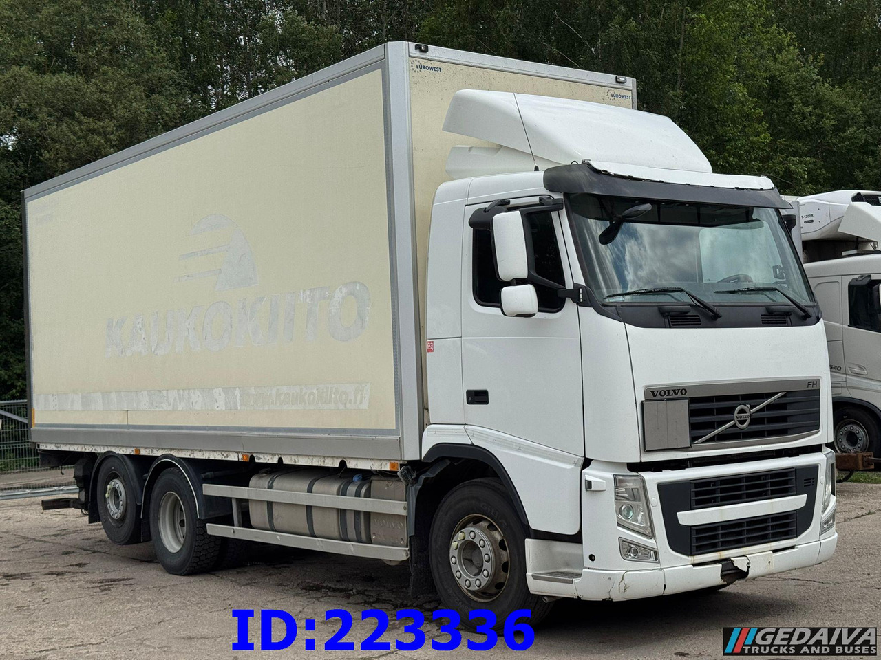 VOLVO FH13 460HP 6x2 OPEN SIDE BOX - Truk box: gambar 4 VOLVO FH13 460HP 6x2 OPEN SIDE BOX - Truk box: gambar 4