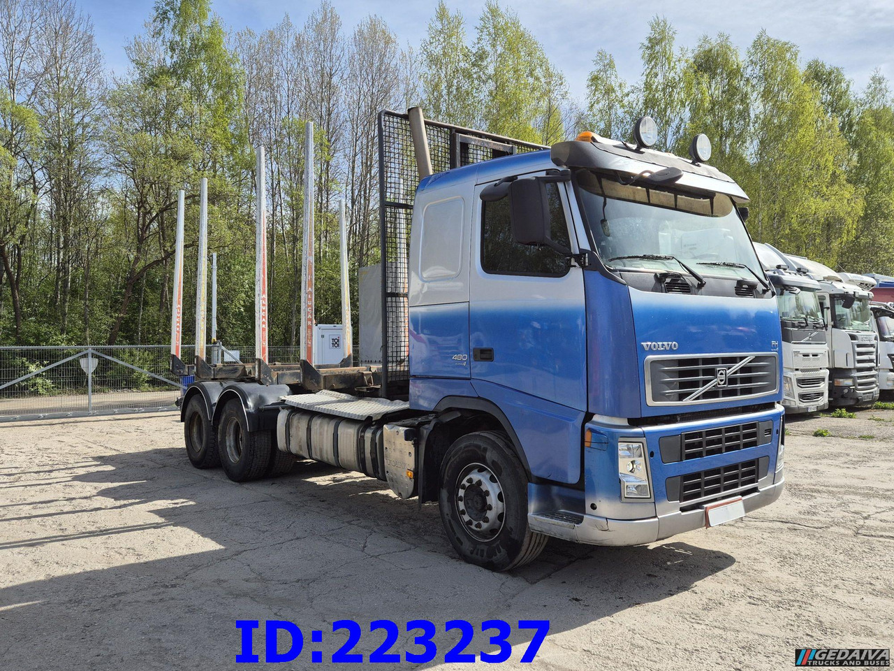 VOLVO FH13 480HP 6x4 - Truk logging: gambar 4 VOLVO FH13 480HP 6x4 - Truk logging: gambar 4