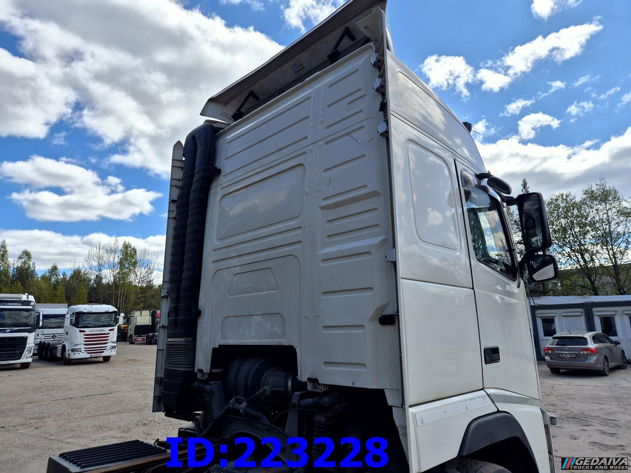 VOLVO FH13 540HP 8X4 Euro5 - Truk sasis: gambar 5 VOLVO FH13 540HP 8X4 Euro5 - Truk sasis: gambar 5