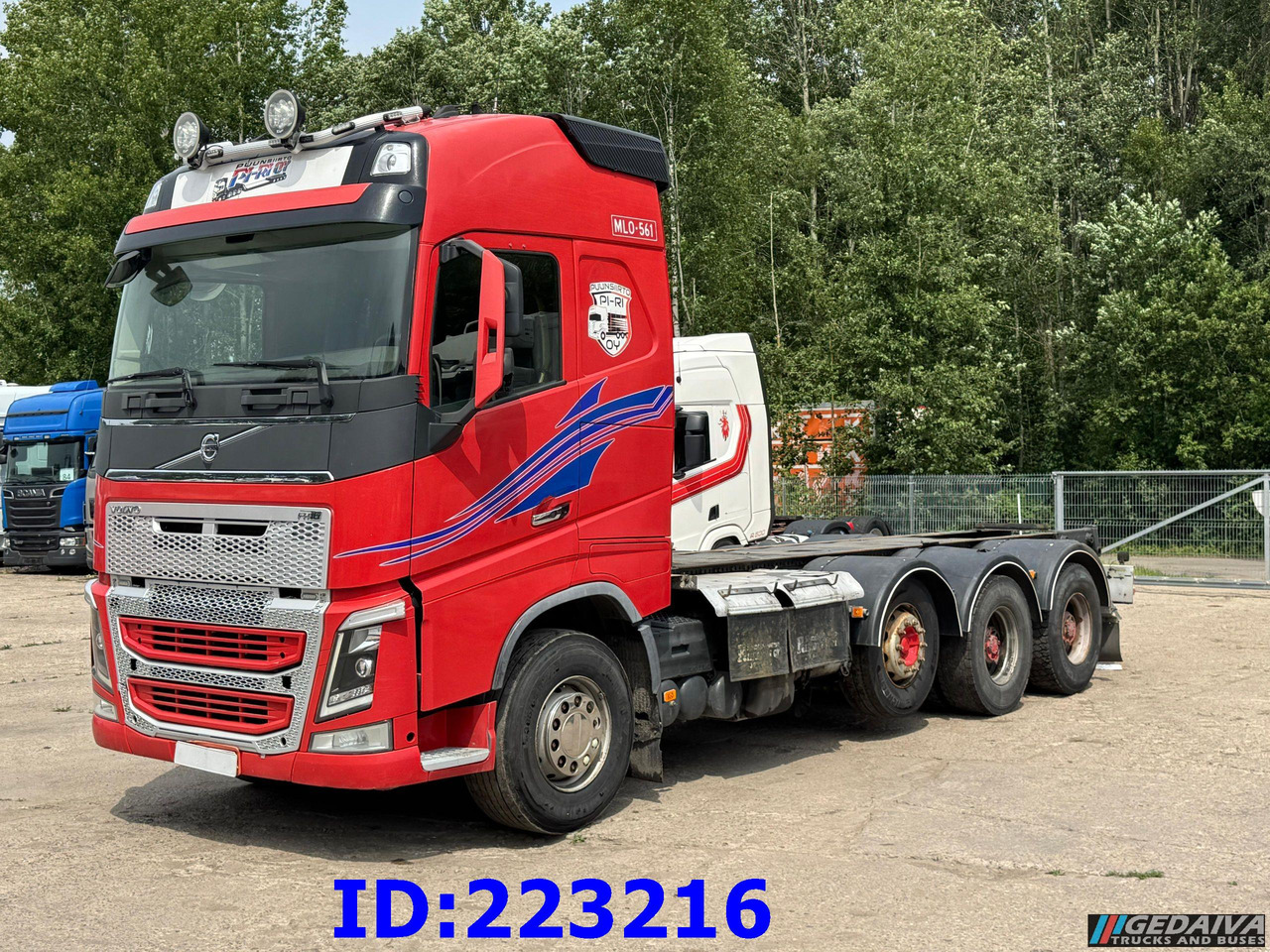 VOLVO FH16 700HP 8X4 Big axle - Truk sasis: gambar 1 VOLVO FH16 700HP 8X4 Big axle - Truk sasis: gambar 1