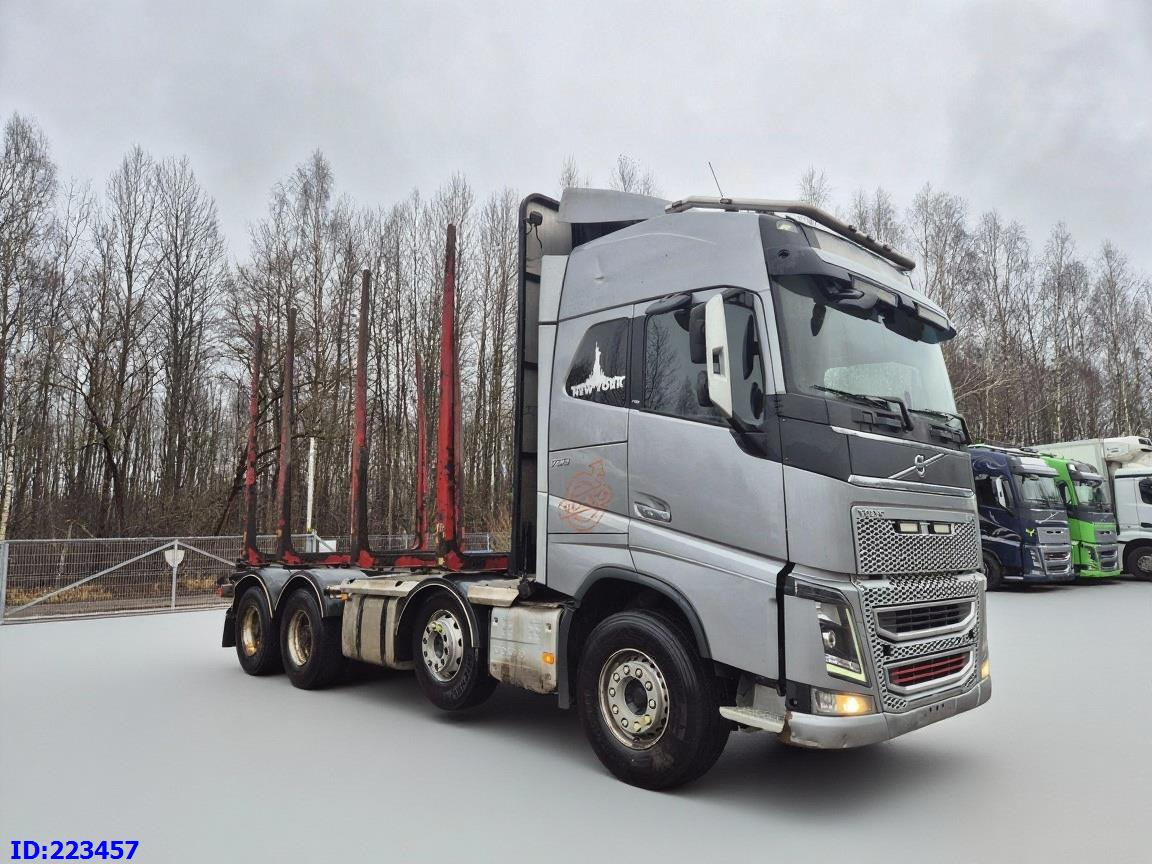 VOLVO FH16 750HP 8x4 Big axles - Truk logging: gambar 4 VOLVO FH16 750HP 8x4 Big axles - Truk logging: gambar 4