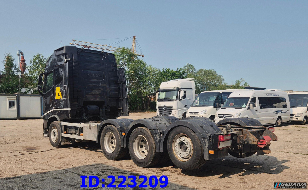 VOLVO FH16 750HP 8x4 Steering axle - Truk sasis: gambar 5 VOLVO FH16 750HP 8x4 Steering axle - Truk sasis: gambar 5