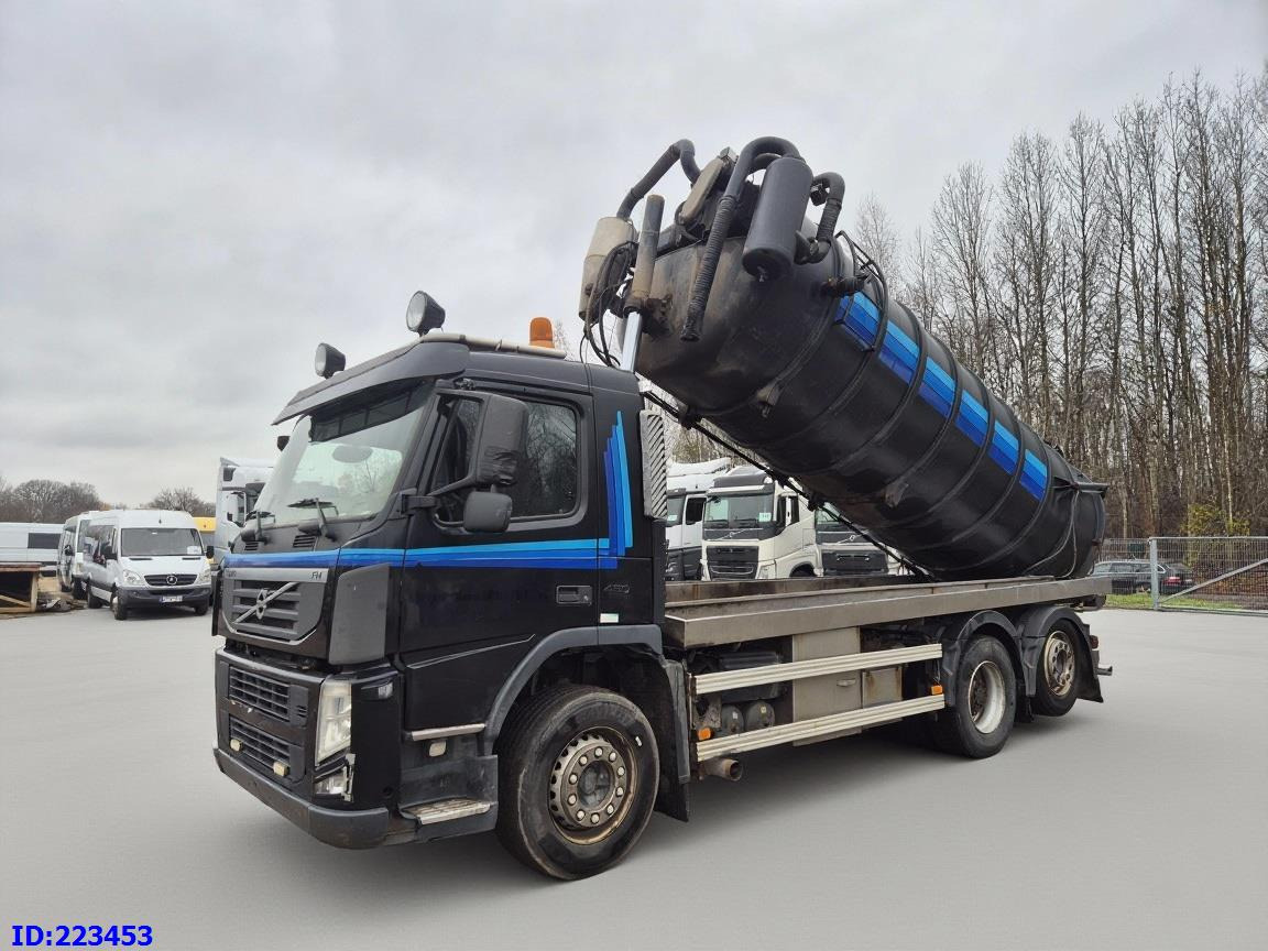 VOLVO FM11 450HP 6x2 TANK 16000 l / VACUUM JUROP PR 150 / ASENIZACYJNY / Euro5 / Steering Axle - Truk tangki: gambar 1 VOLVO FM11 450HP 6x2 TANK 16000 l / VACUUM JUROP PR 150 / ASENIZACYJNY / Euro5 / Steering Axle - Truk tangki: gambar 1