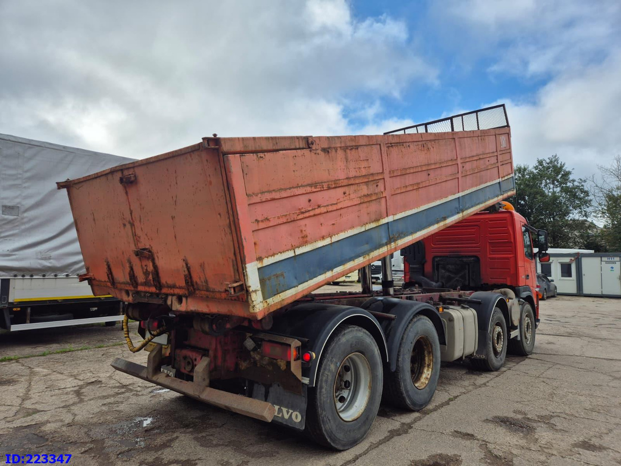 VOLVO FM12 420HP 8X4 Manual - Truk jungkit: gambar 5 VOLVO FM12 420HP 8X4 Manual - Truk jungkit: gambar 5