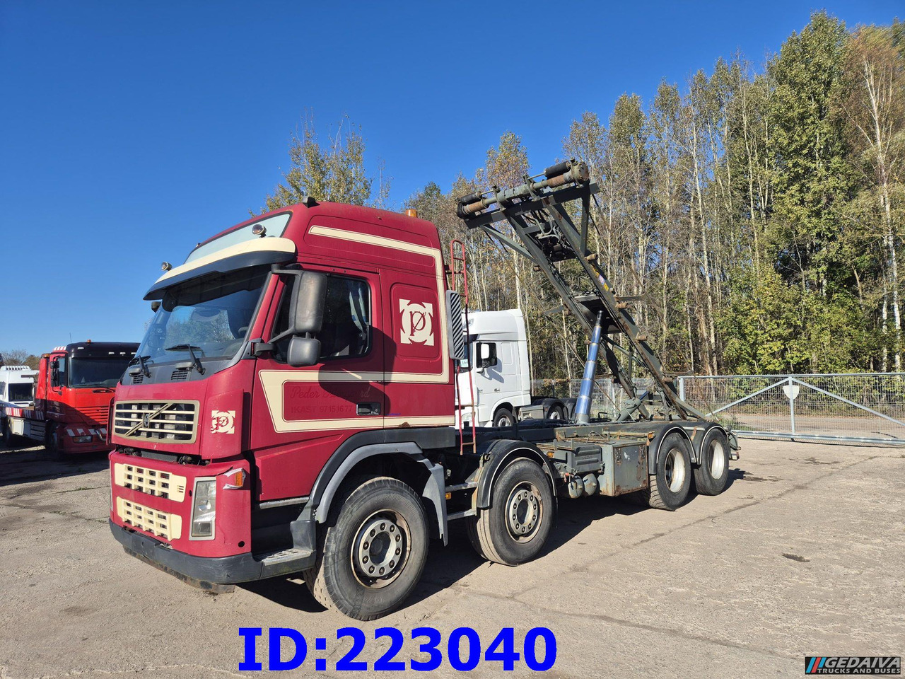 VOLVO FM12 420HP 8x2 - Truk pembawa sistem kabel: gambar 1 VOLVO FM12 420HP 8x2 - Truk pembawa sistem kabel: gambar 1