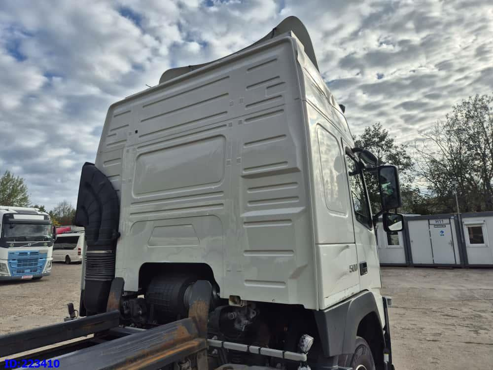 VOLVO FM13 500HP 600tkm ONLY - Truk sasis: gambar 5 VOLVO FM13 500HP 600tkm ONLY - Truk sasis: gambar 5