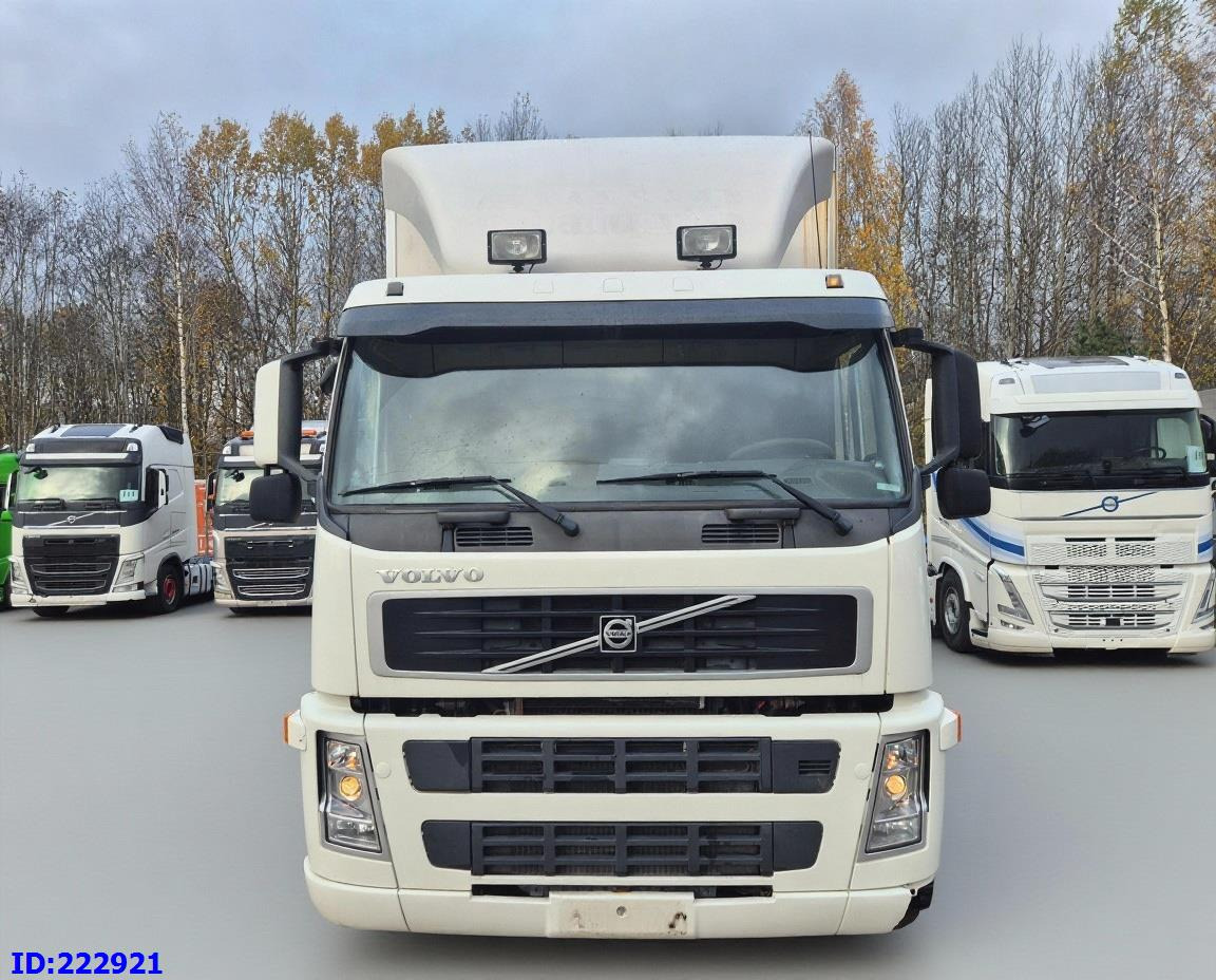 VOLVO FM9 260HP - Truk box: gambar 2 VOLVO FM9 260HP - Truk box: gambar 2
