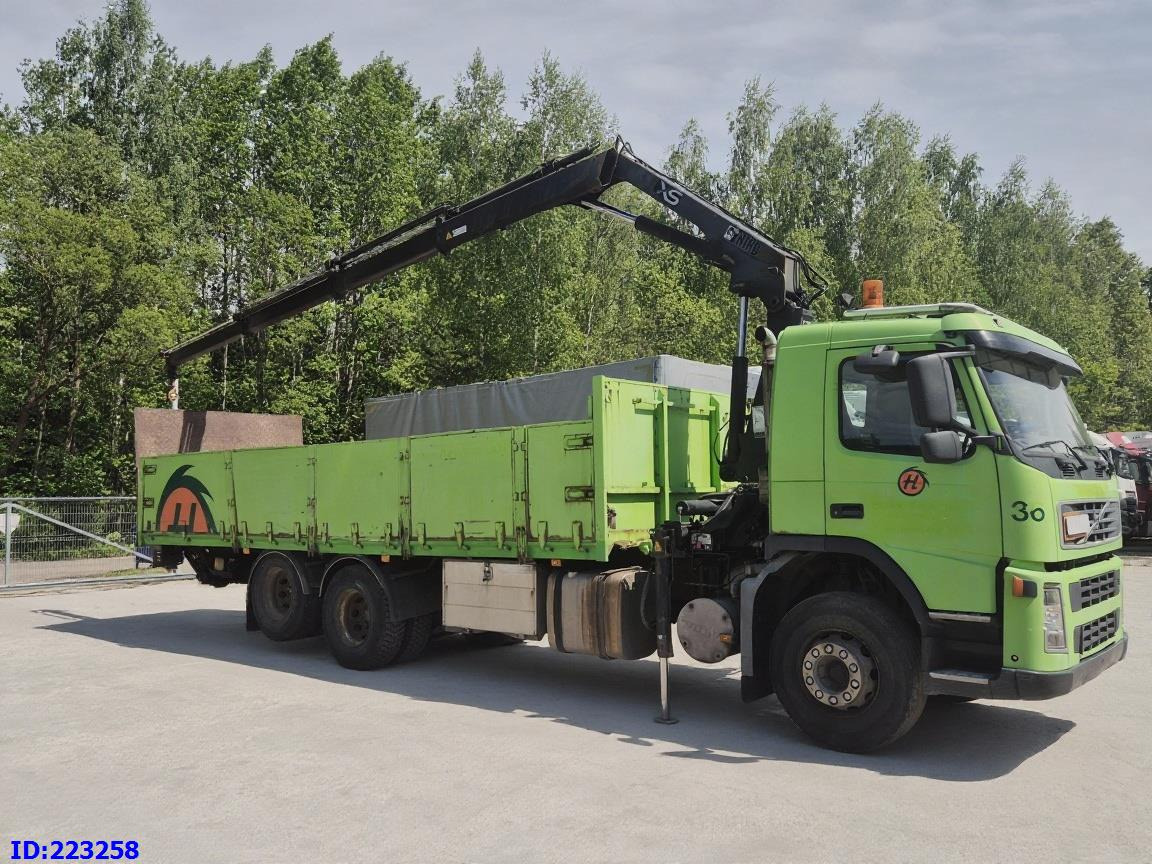 VOLVO FM9 300HP 6x2 + HIAB 144B -3 CL - Truk flatbed: gambar 4 VOLVO FM9 300HP 6x2 + HIAB 144B -3 CL - Truk flatbed: gambar 4