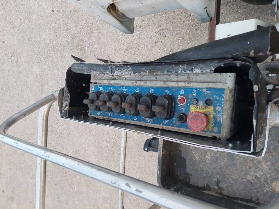 CTE ZED 21 J - Platform udara yang dipasang di truk: gambar 5 CTE ZED 21 J - Platform udara yang dipasang di truk: gambar 5