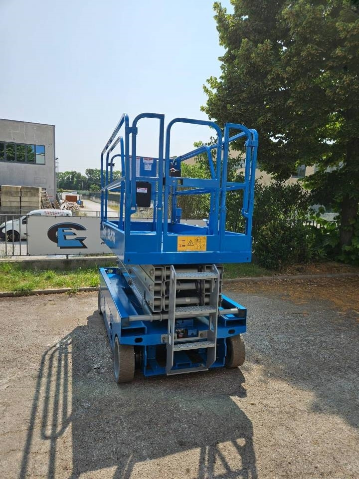 Genie GS 2646 - Scissor lifts: gambar 4 Genie GS 2646 - Scissor lifts: gambar 4