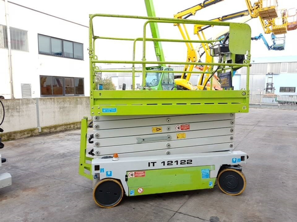 Iteco IT 12122 - Scissor lifts: gambar 1 Iteco IT 12122 - Scissor lifts: gambar 1
