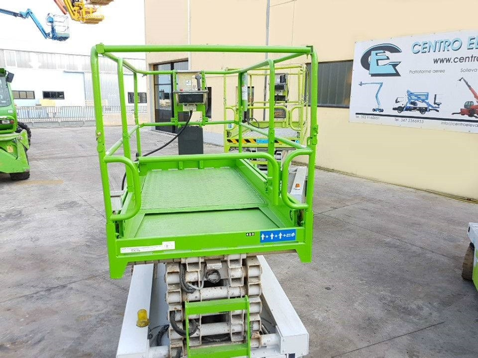 Iteco IT 12122 - Scissor lifts: gambar 2 Iteco IT 12122 - Scissor lifts: gambar 2