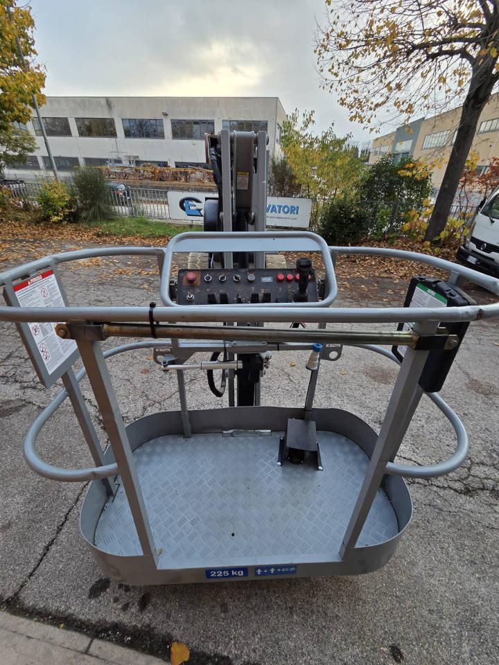 NIFTYLIFT HR 15 HDE - Boom artikulasi: gambar 2 NIFTYLIFT HR 15 HDE - Boom artikulasi: gambar 2