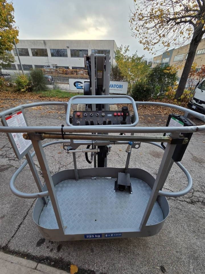 Niftylift HR 15 HDE - Boom artikulasi: gambar 2 Niftylift HR 15 HDE - Boom artikulasi: gambar 2