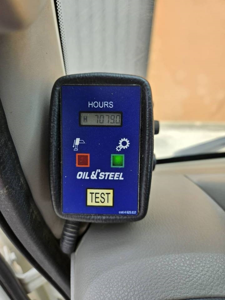 Oil & Steel Snake 21.12 - Platform udara yang dipasang di truk: gambar 3 Oil & Steel Snake 21.12 - Platform udara yang dipasang di truk: gambar 3