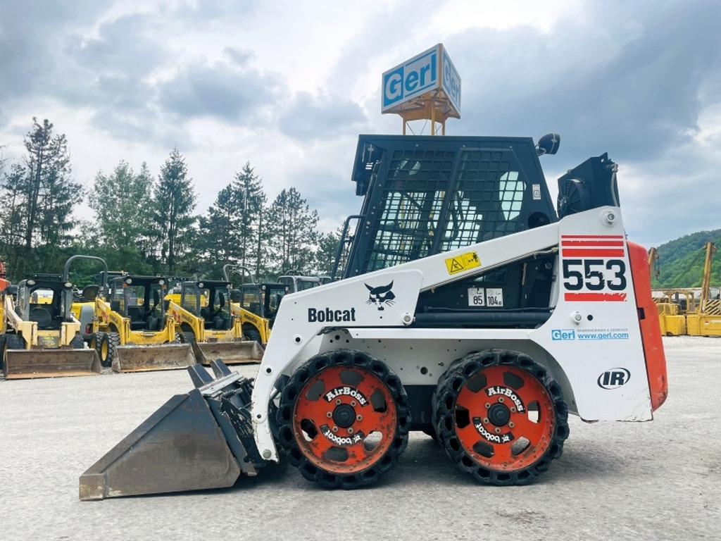 Bobcat 553 (3998) - Skid steer: gambar 1 Bobcat 553 (3998) - Skid steer: gambar 1