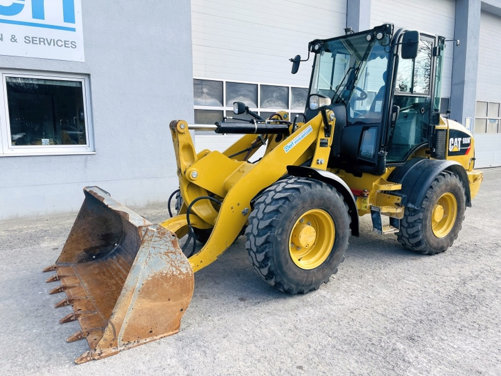 Caterpillar 908M (3927) - Wheel loader: gambar 4 Caterpillar 908M (3927) - Wheel loader: gambar 4
