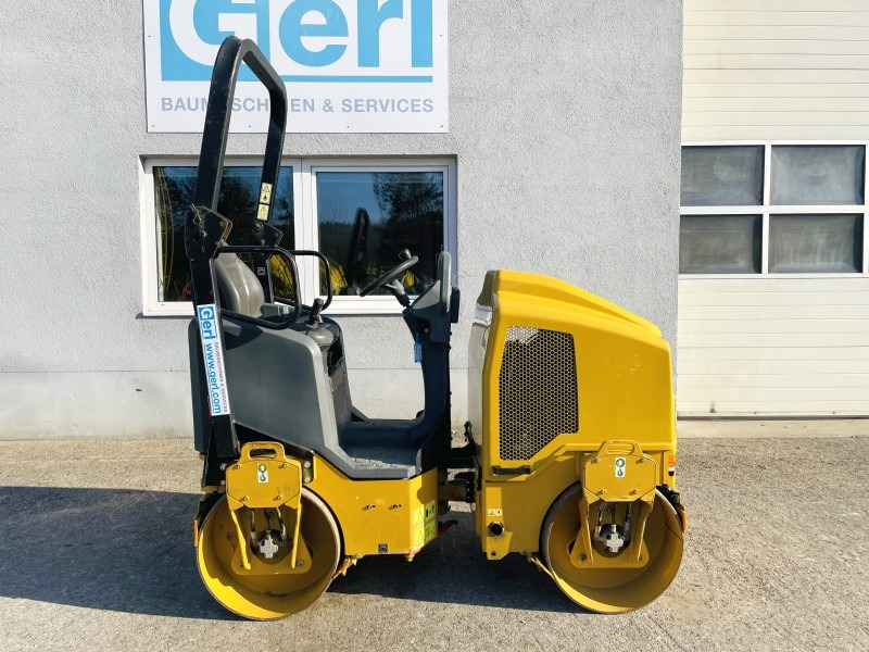 Caterpillar CB14B (3399) - Roller: gambar 2 Caterpillar CB14B (3399) - Roller: gambar 2