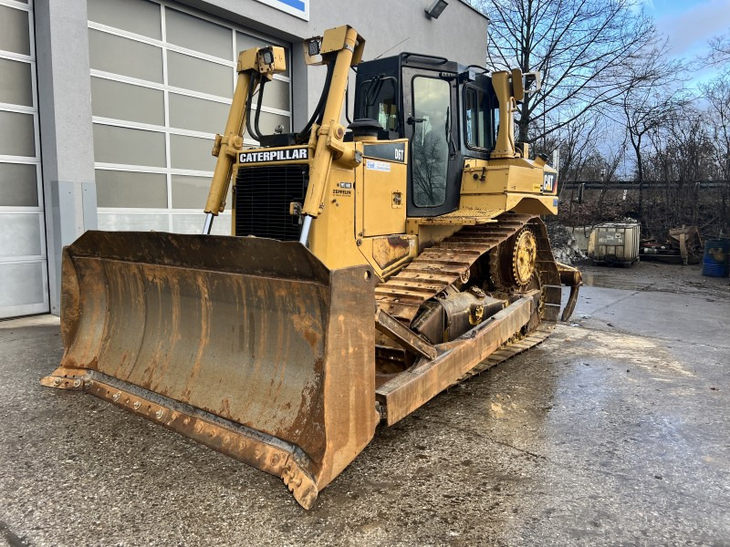 Caterpillar D 6 T (111077) - Bulldozer: gambar 2 Caterpillar D 6 T (111077) - Bulldozer: gambar 2