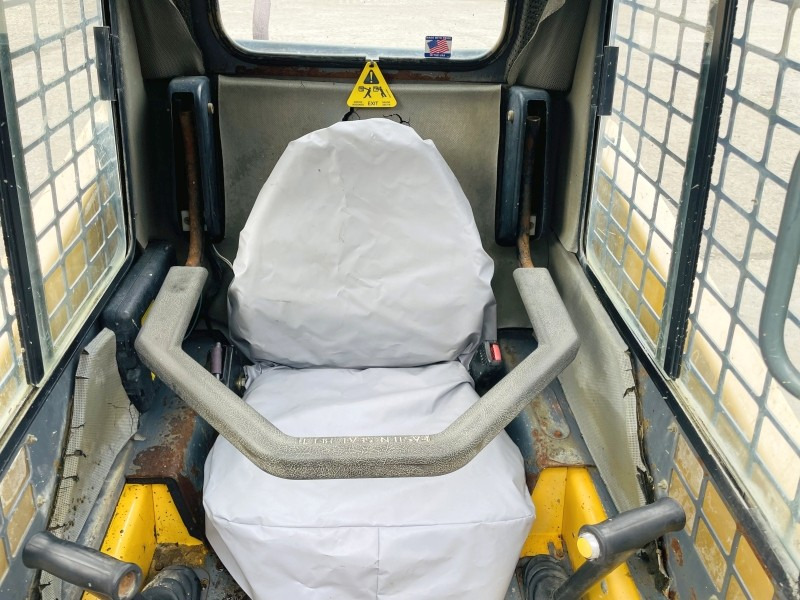 Gehl SL4240 (3746) - Skid steer: gambar 5 Gehl SL4240 (3746) - Skid steer: gambar 5