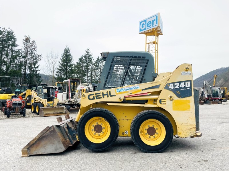 Gehl SL4240 (3746) - Skid steer: gambar 1 Gehl SL4240 (3746) - Skid steer: gambar 1