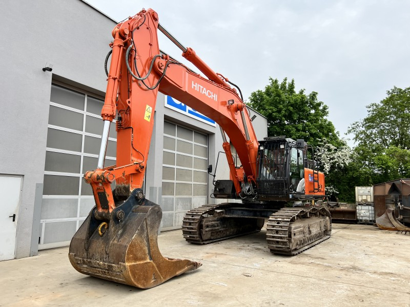 Hitachi ZX 520 LCH-5 (110554) - Ekskavator perayap: gambar 3 Hitachi ZX 520 LCH-5 (110554) - Ekskavator perayap: gambar 3