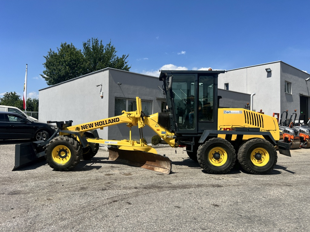 O&K – New Holland F 106 A (111601) - Grader: gambar 1 O&K – New Holland F 106 A (111601) - Grader: gambar 1
