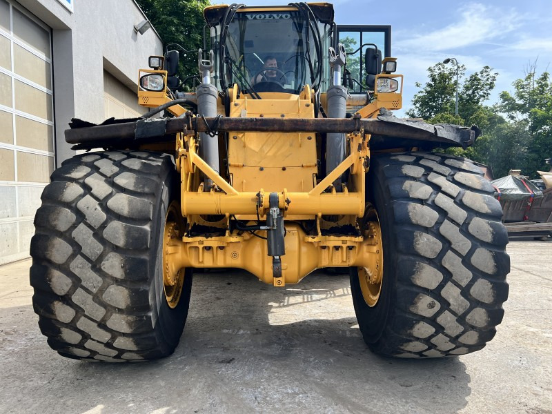 Volvo L 180 G HL (110940) - Wheel loader: gambar 2 Volvo L 180 G HL (110940) - Wheel loader: gambar 2
