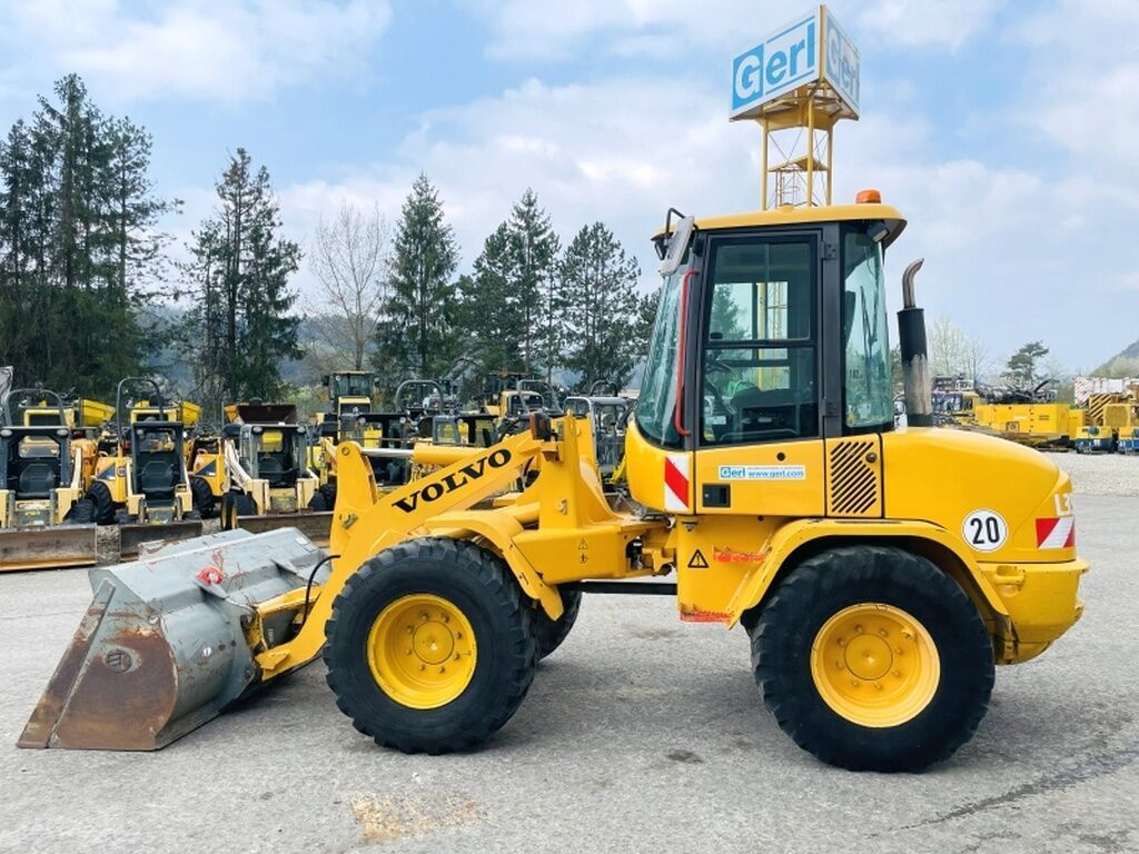 Volvo L35B-7 (4126) - Wheel loader: gambar 1 Volvo L35B-7 (4126) - Wheel loader: gambar 1