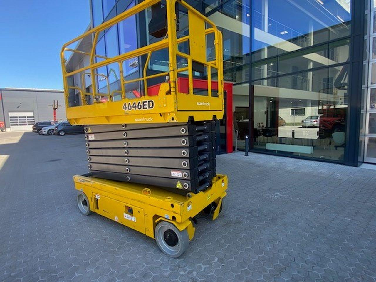 GMG 4646-ED 2.0 - Scissor lifts: gambar 2 GMG 4646-ED 2.0 - Scissor lifts: gambar 2
