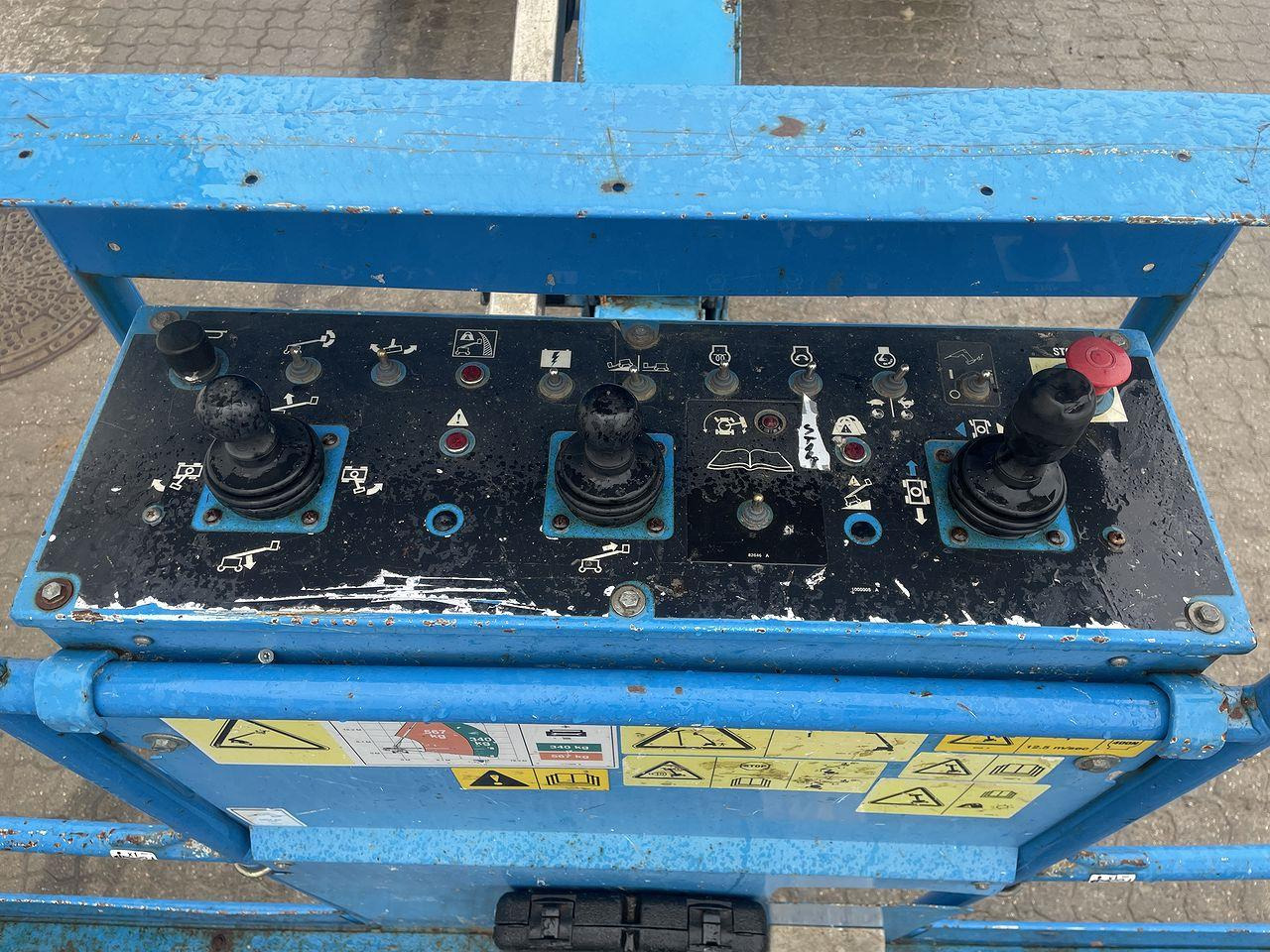 Genie S-60HC - Boom teleskopik: gambar 3 Genie S-60HC - Boom teleskopik: gambar 3