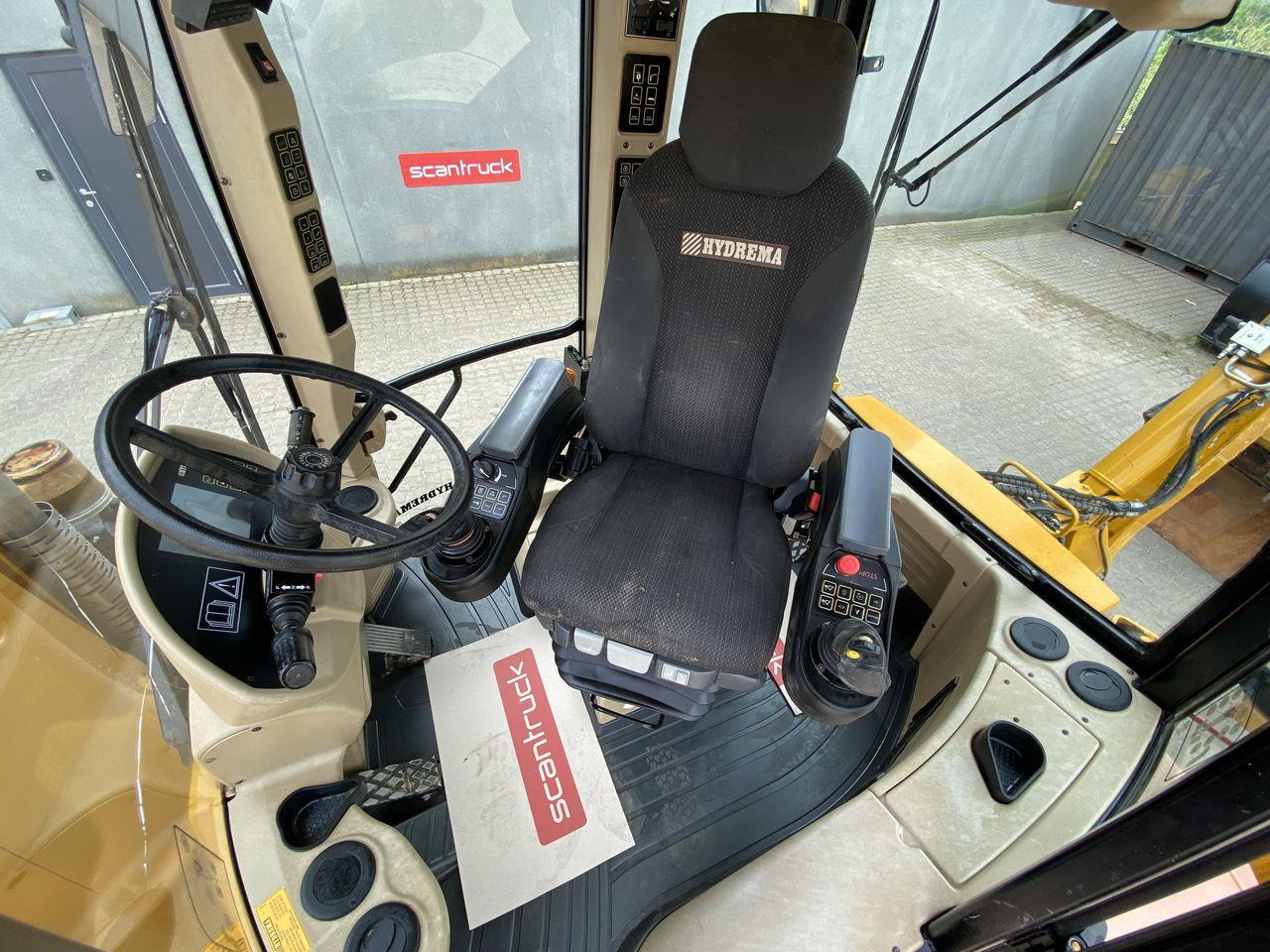 Hydrema 906E - Backhoe loader: gambar 3 Hydrema 906E - Backhoe loader: gambar 3