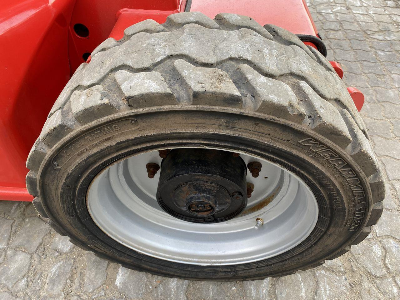 Boom artikulasi JLG E450AJ: gambar 6 Boom artikulasi JLG E450AJ: gambar 6