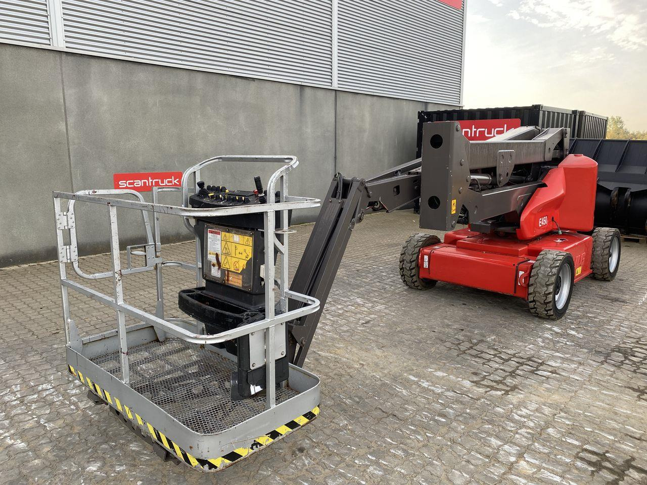 JLG E450AJ - Boom artikulasi: gambar 1 JLG E450AJ - Boom artikulasi: gambar 1