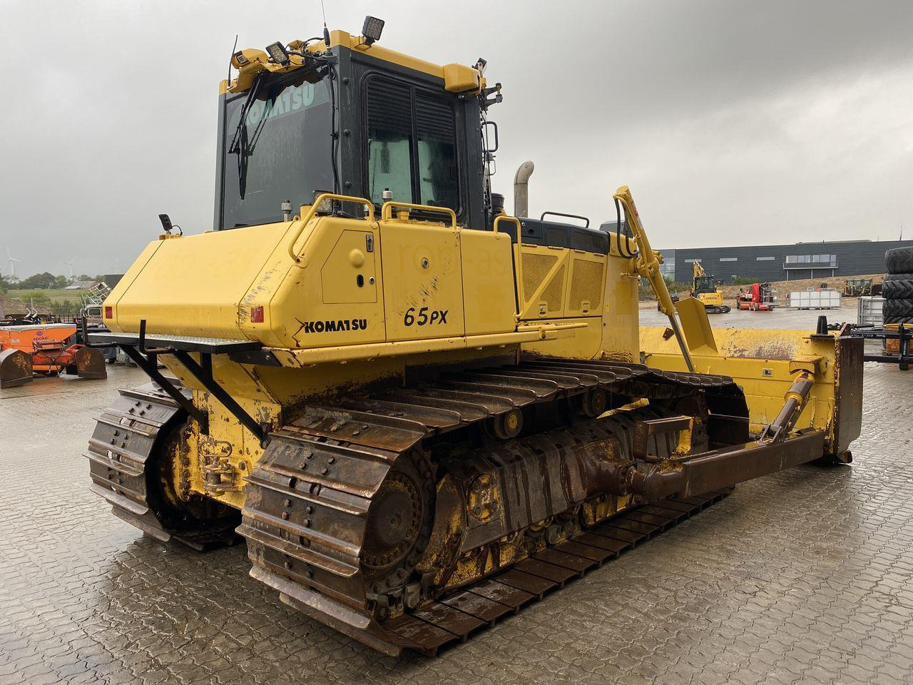 Komatsu D65PX-18 - Bulldozer: gambar 4 Komatsu D65PX-18 - Bulldozer: gambar 4