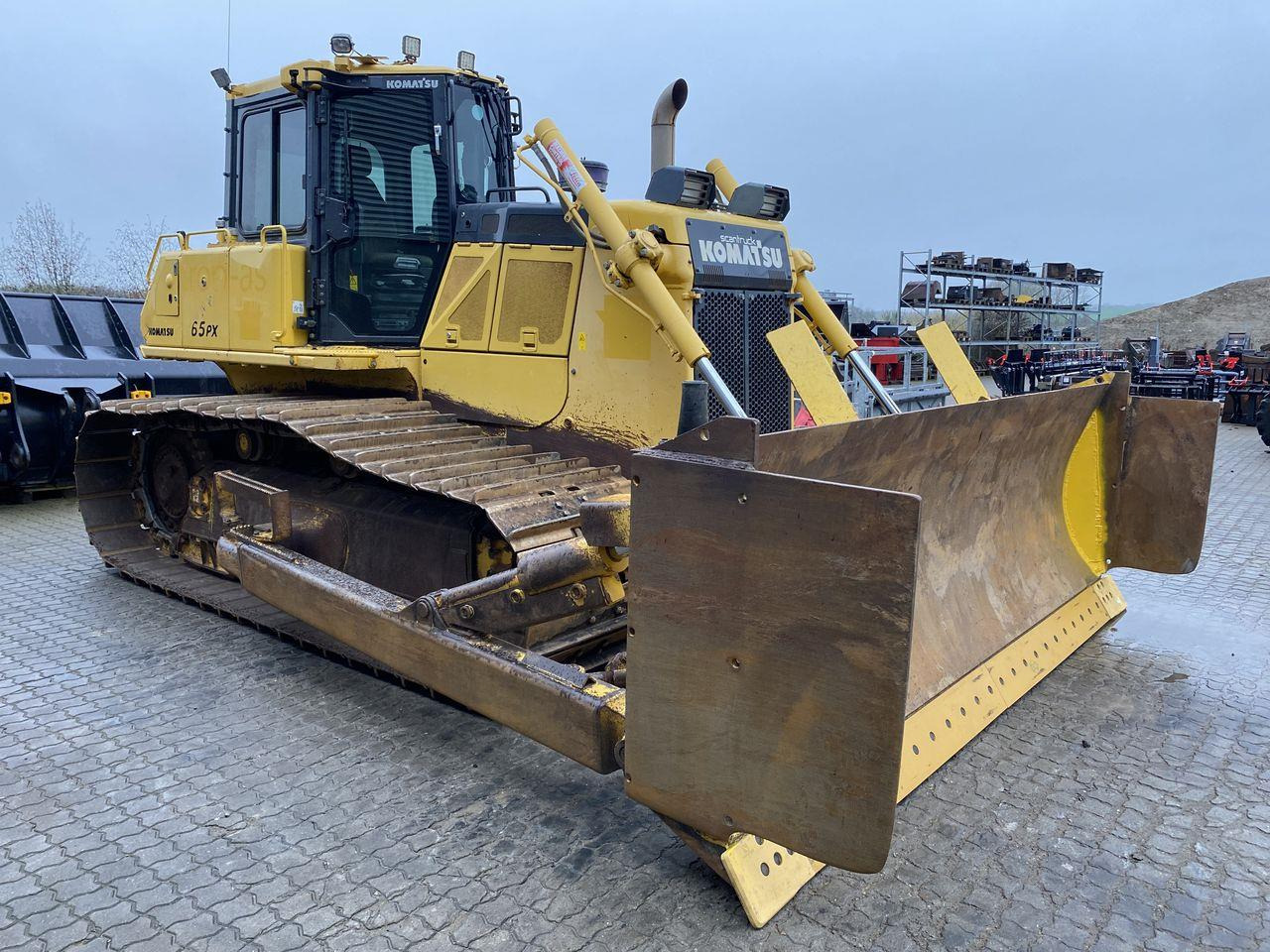 Komatsu D65PX-18 - Bulldozer: gambar 5 Komatsu D65PX-18 - Bulldozer: gambar 5