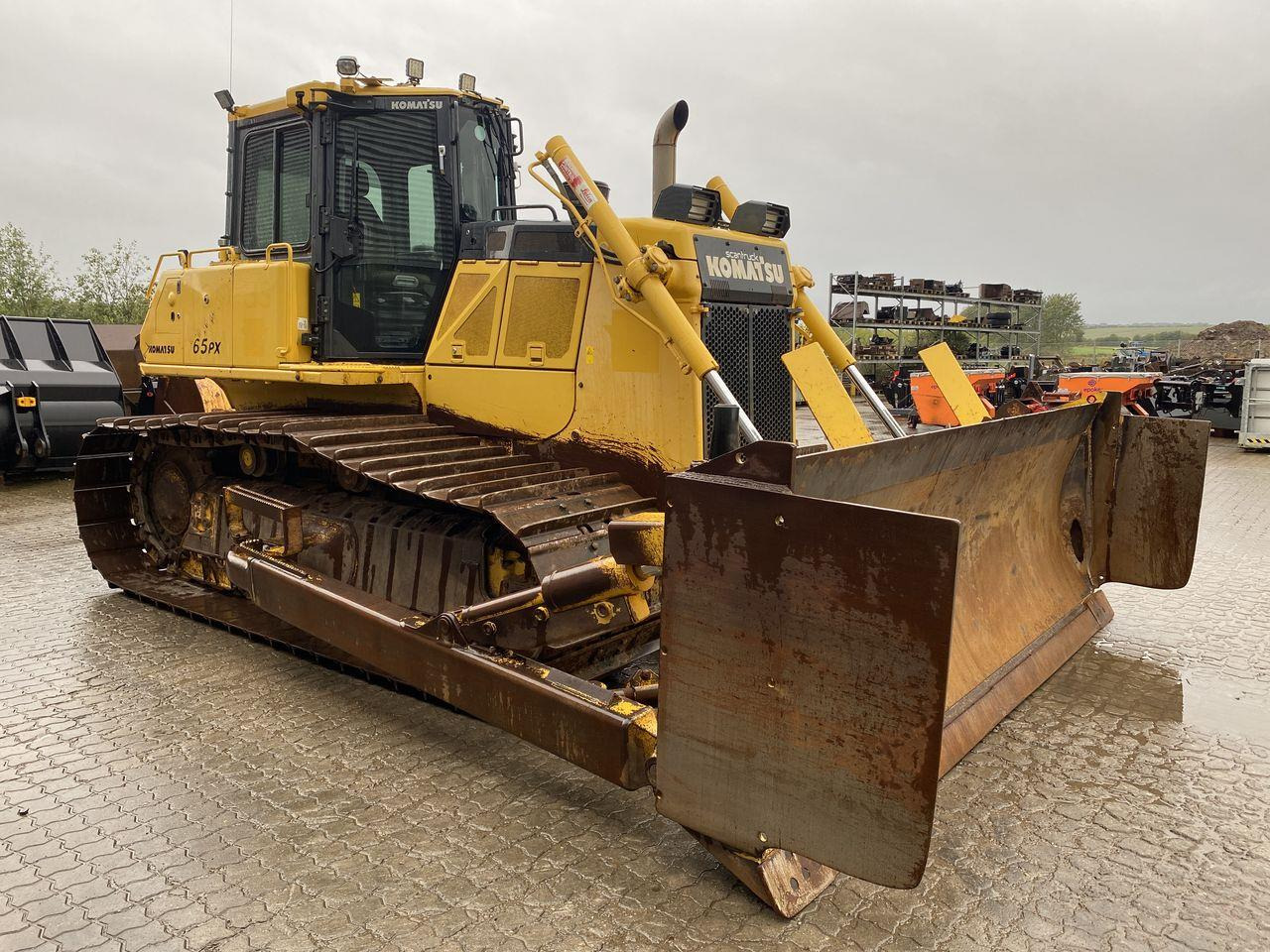 Komatsu D65PX-18 - Bulldozer: gambar 5 Komatsu D65PX-18 - Bulldozer: gambar 5
