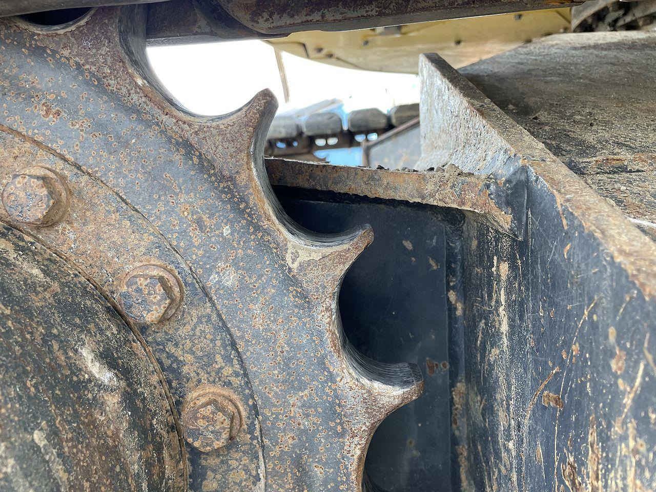 Ekskavator perayap Komatsu PC138US-11: gambar 6