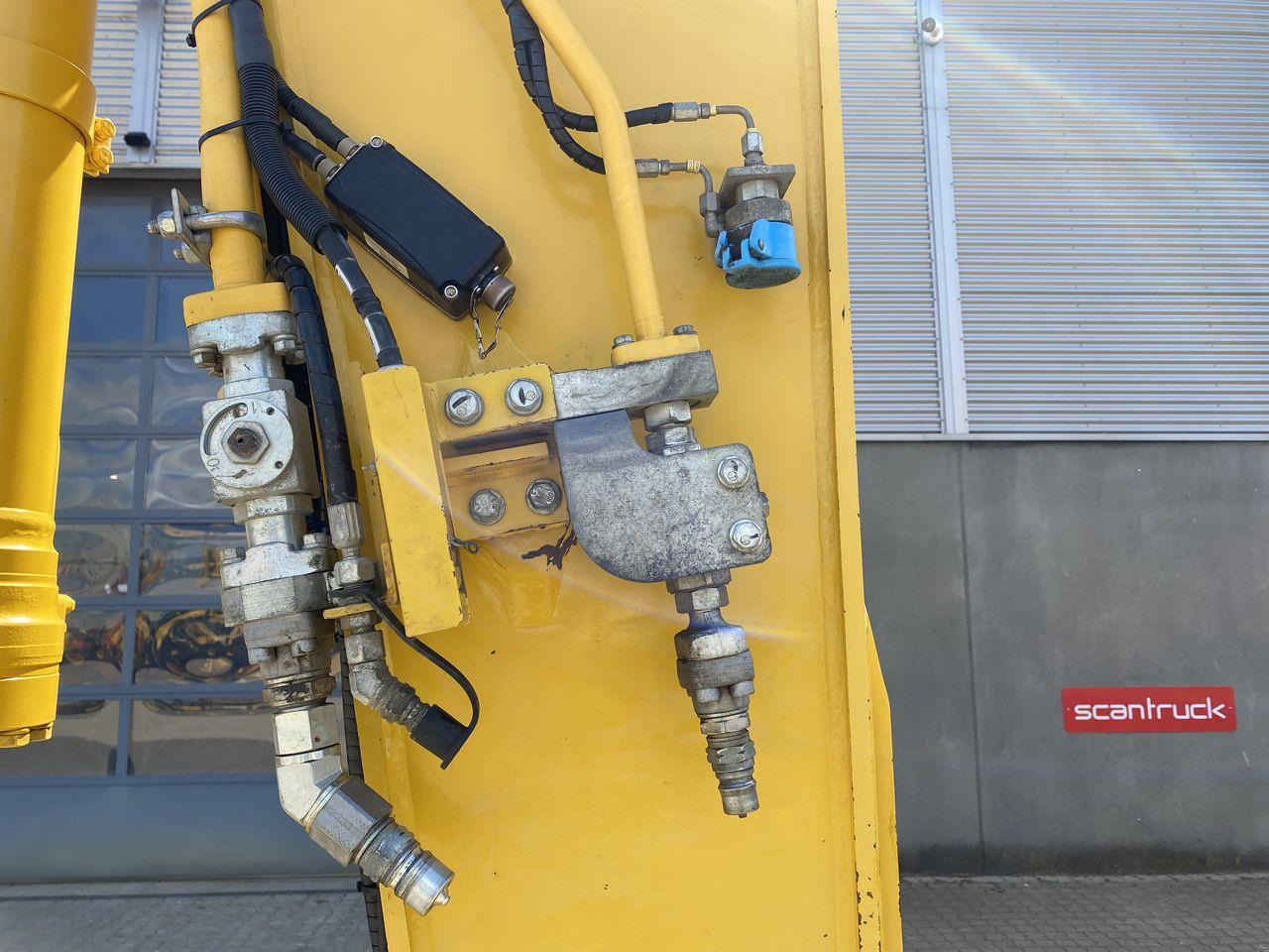 Ekskavator perayap Komatsu PC210LC-11: gambar 9
