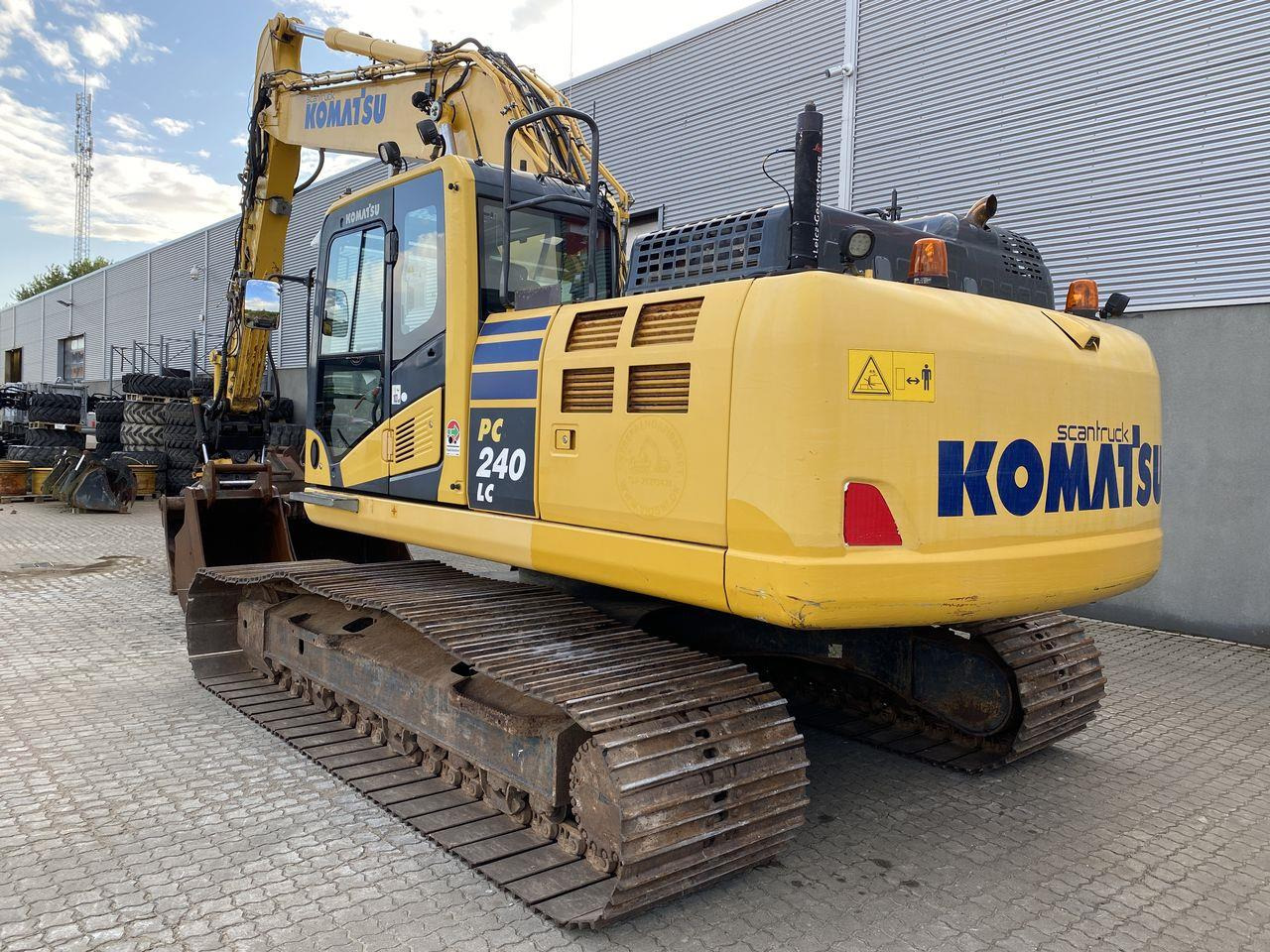 Komatsu PC240LC-11 - Ekskavator perayap: gambar 2 Komatsu PC240LC-11 - Ekskavator perayap: gambar 2