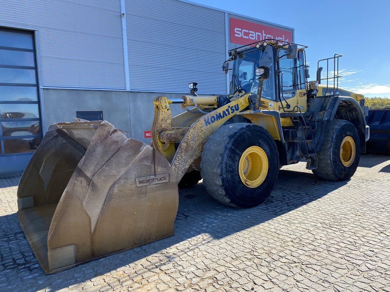 Komatsu WA470-7 - Wheel loader: gambar 1 Komatsu WA470-7 - Wheel loader: gambar 1