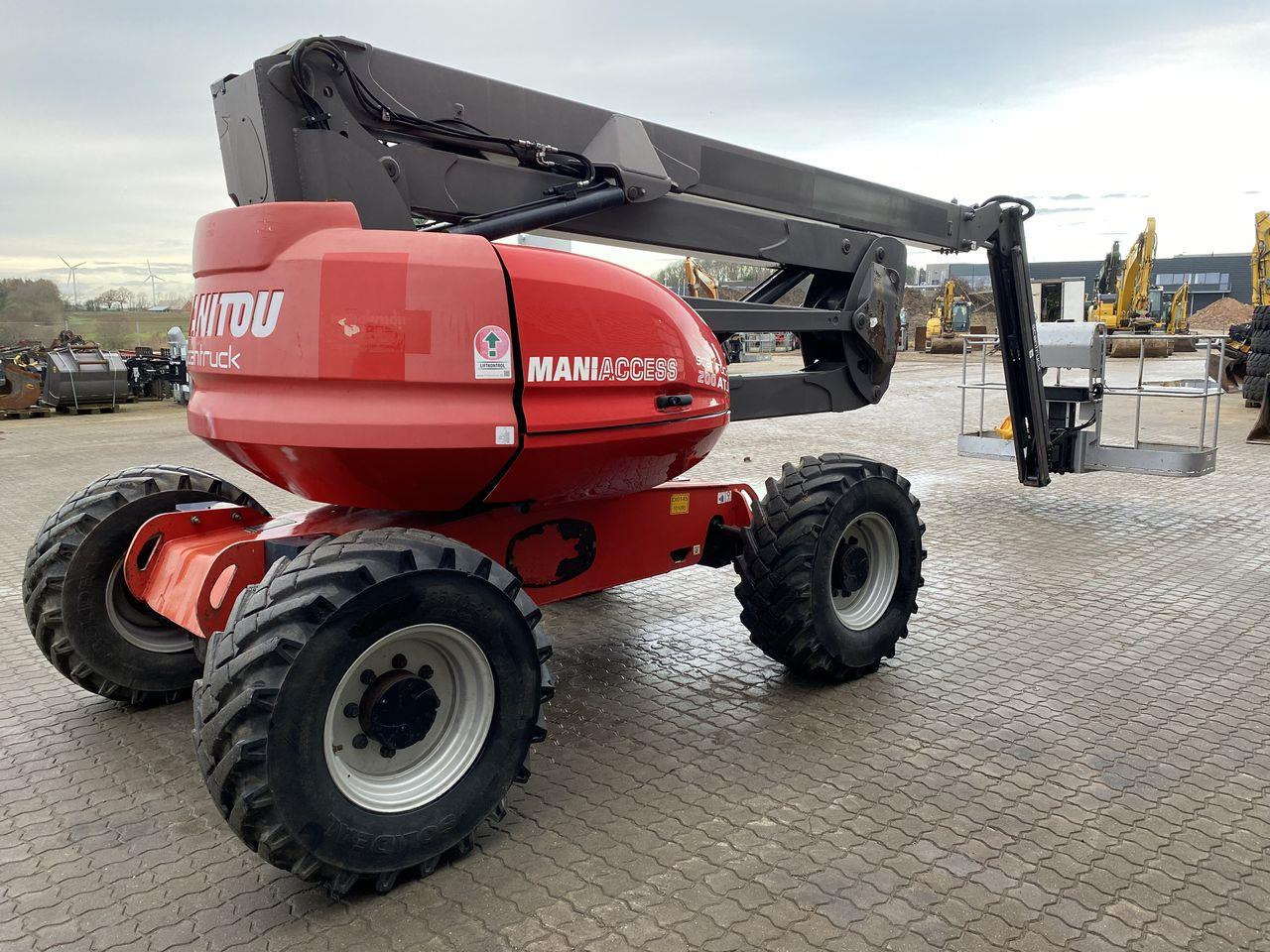 Manitou 200ATJ RC - Boom artikulasi: gambar 4 Manitou 200ATJ RC - Boom artikulasi: gambar 4