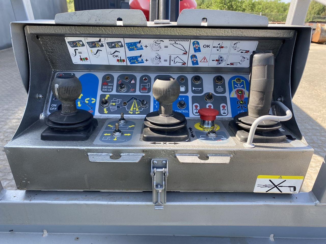 Manitou 280TJ - Boom teleskopik: gambar 3 Manitou 280TJ - Boom teleskopik: gambar 3