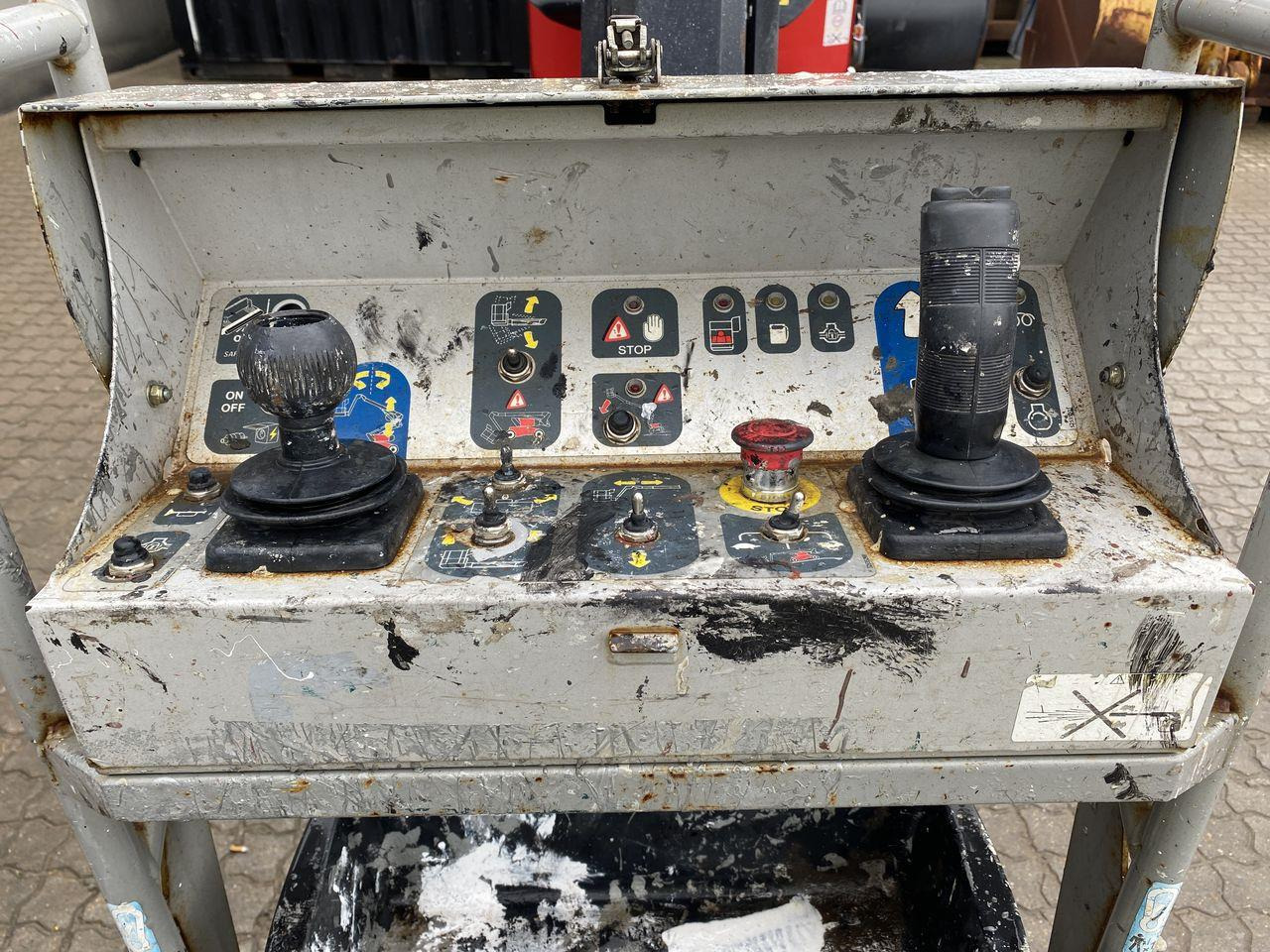 Manitou MANGO12 - Boom artikulasi: gambar 3 Manitou MANGO12 - Boom artikulasi: gambar 3