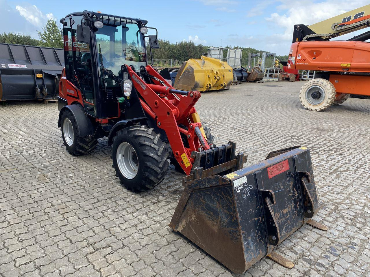 Manitou MLA 5-50H-Z CAB - Pemuat ringkas: gambar 5 Manitou MLA 5-50H-Z CAB - Pemuat ringkas: gambar 5